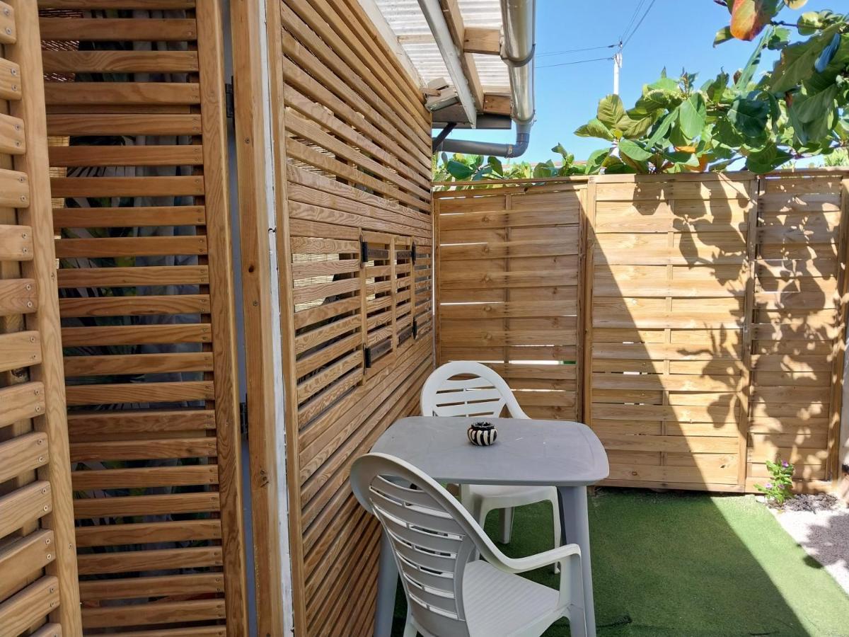 Les Badamiers Villa Saint Pierre Exterior photo